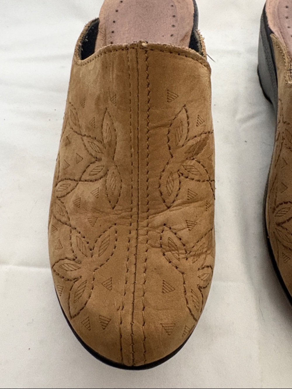 Women's Fly Flot Tan Suede Wedge Mules with Floral Stitching - Picture 3 of 6